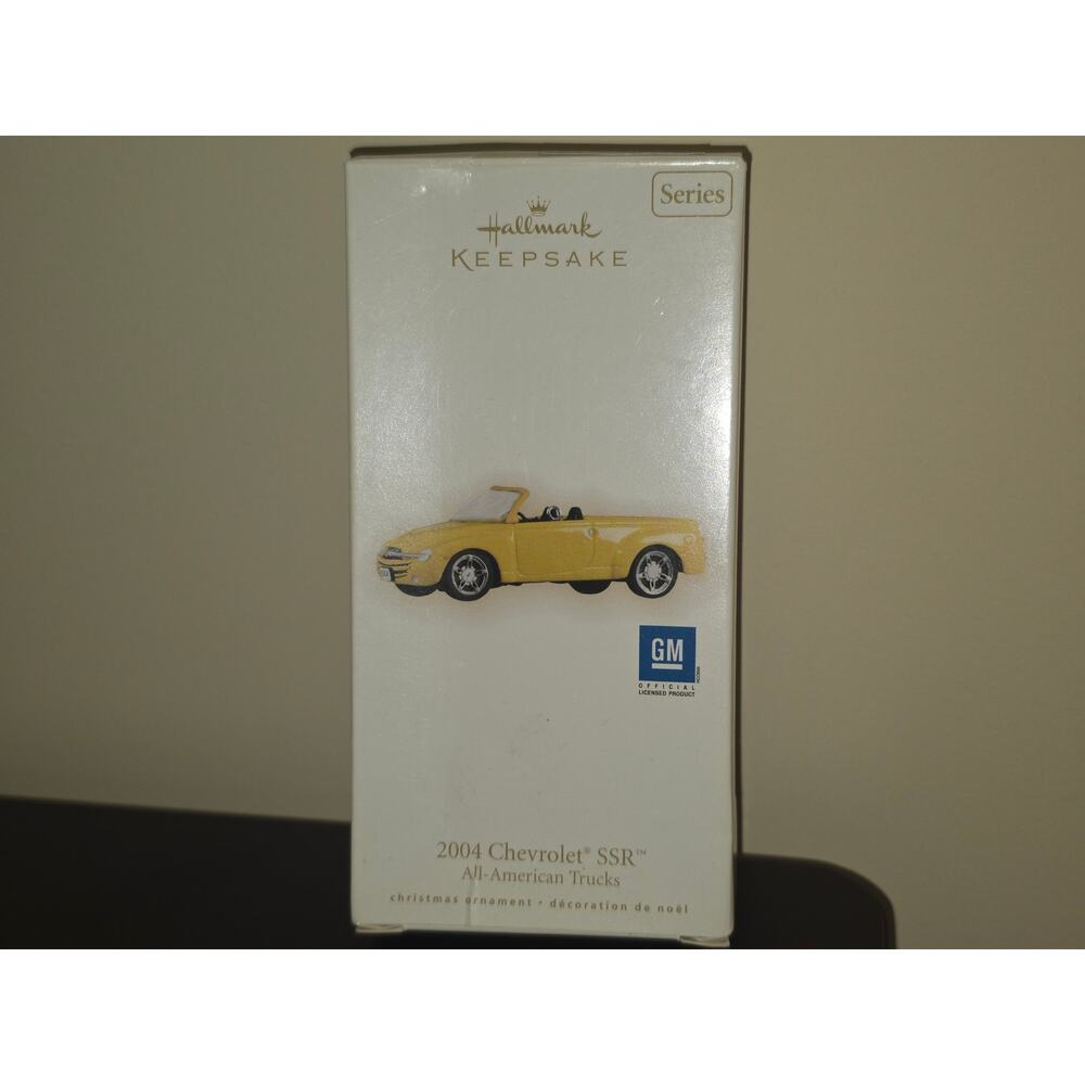 Hallmark 2009 All American Trucks‎ 2004  Yellow Chevrolet SSR Series Ornament
